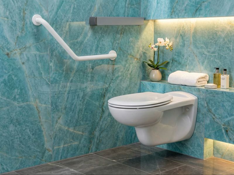 Cuvettes pour personne à mobilité réduite