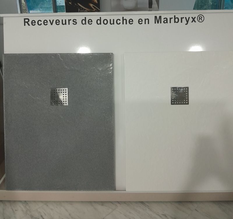 Présentoir receveurs de douche