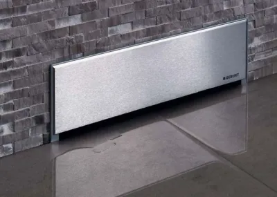 Pack complet : Kit d'encastrement + set de finition Geberit pour évacuation de douche murale en chromé brossé