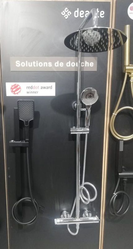 P64 : Présentoir Anemon