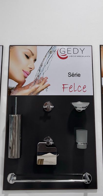 P73 : Présentoir Felce