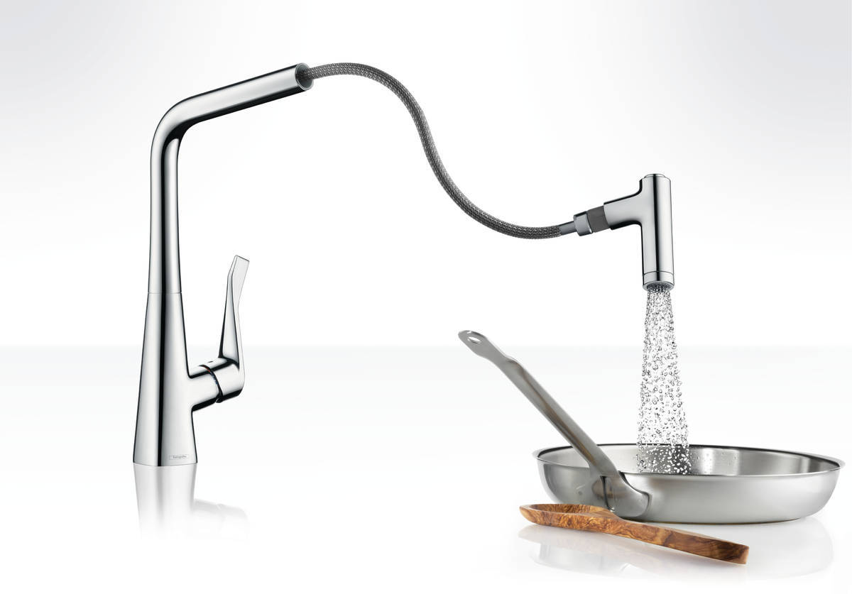Mitigeur de cuisine Metris Select M71 320 avec douchette extractible 2 jets - vue 2