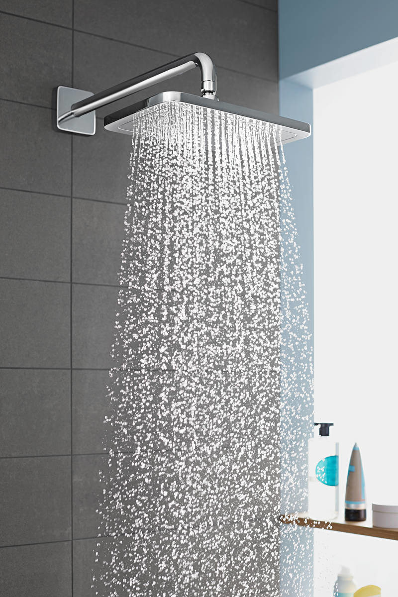 Bras de douche mural Hansgrohe 389 mm avec rosace carrée — vue 3