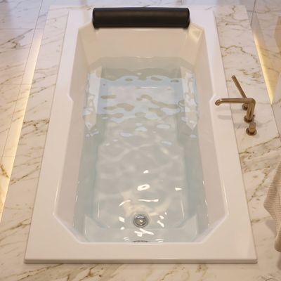 VIP Bathtub 180 x 90 cm with integrated headrest
