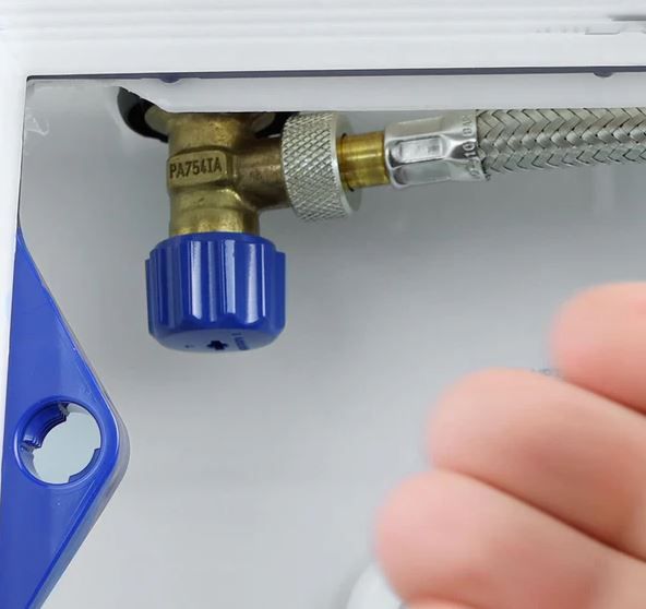 Geberit water supply with integrated angle valve for Alpha, Sigma 8 cm, Delta 8 cm concealed cistern