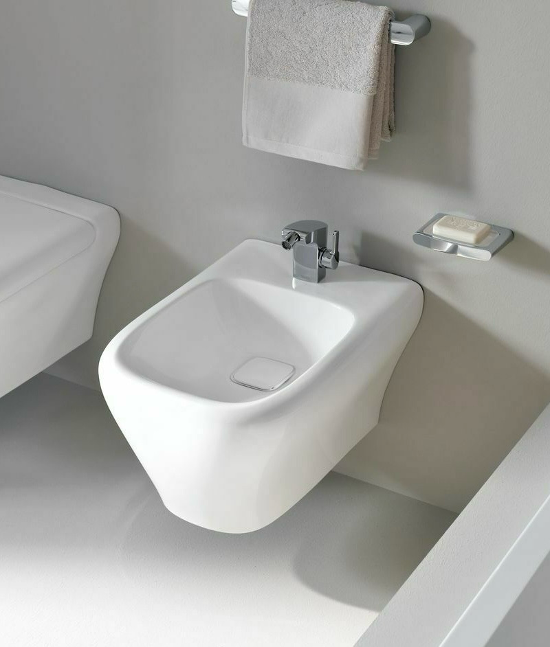 Bidet suspendu Geberit myDay caréné KeraTect® - vue 2