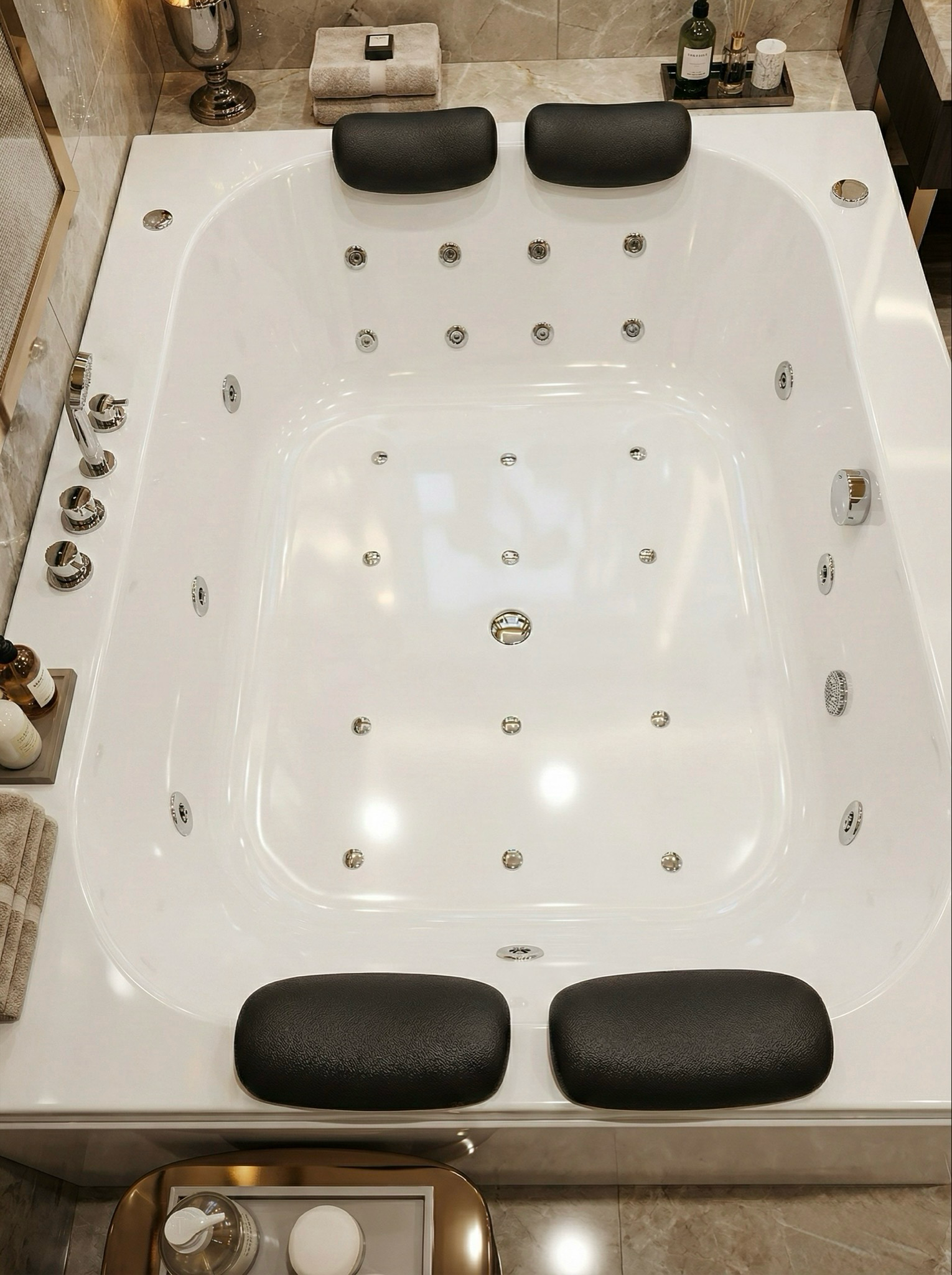Baignoire Bora Bora hydromassage mixte + 8 buses dorsales 160 x 130 cm - vue 2