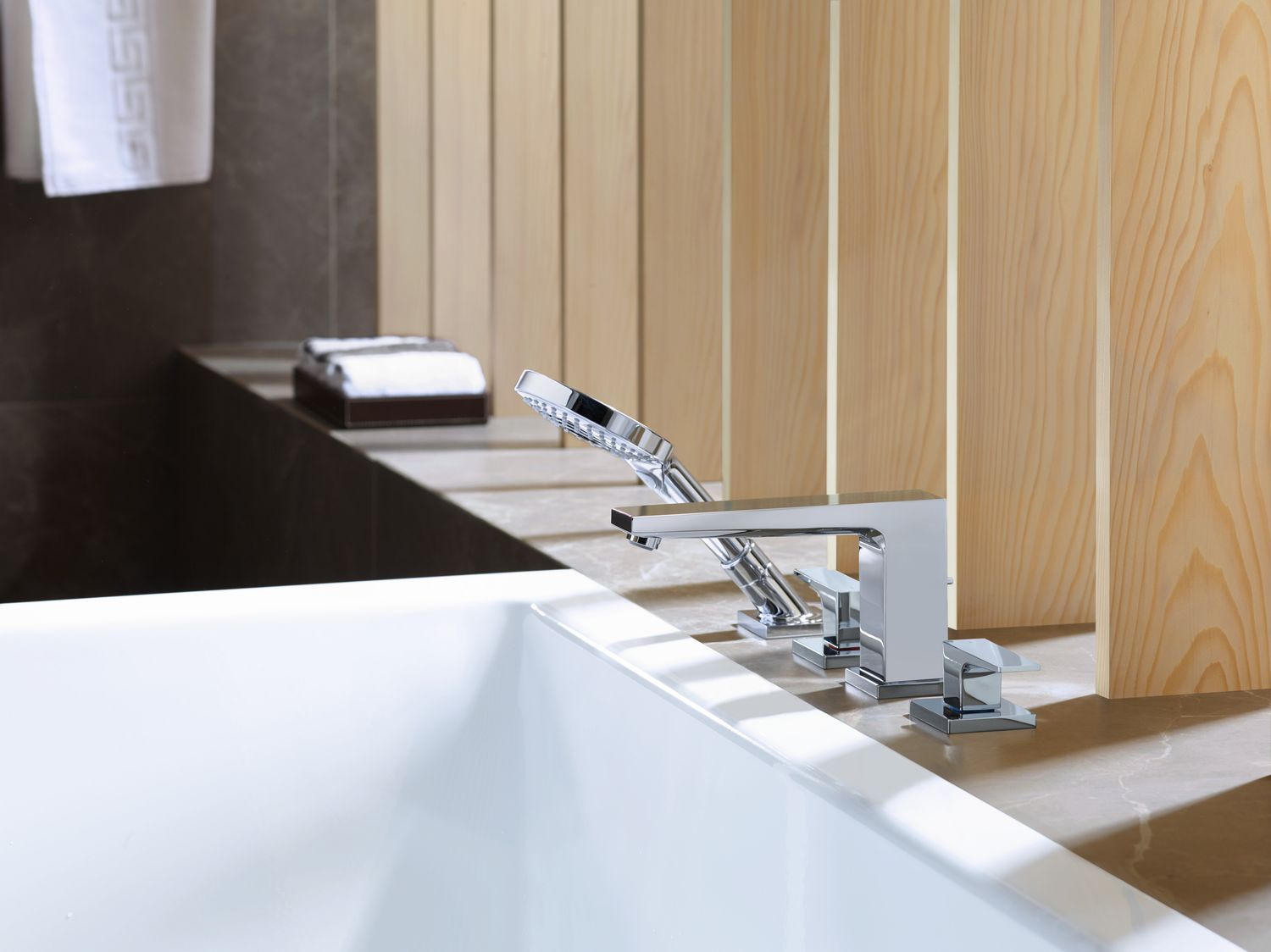 Hansgrohe Metropol 4-Hole Mixer for Bathtub Rim Installation