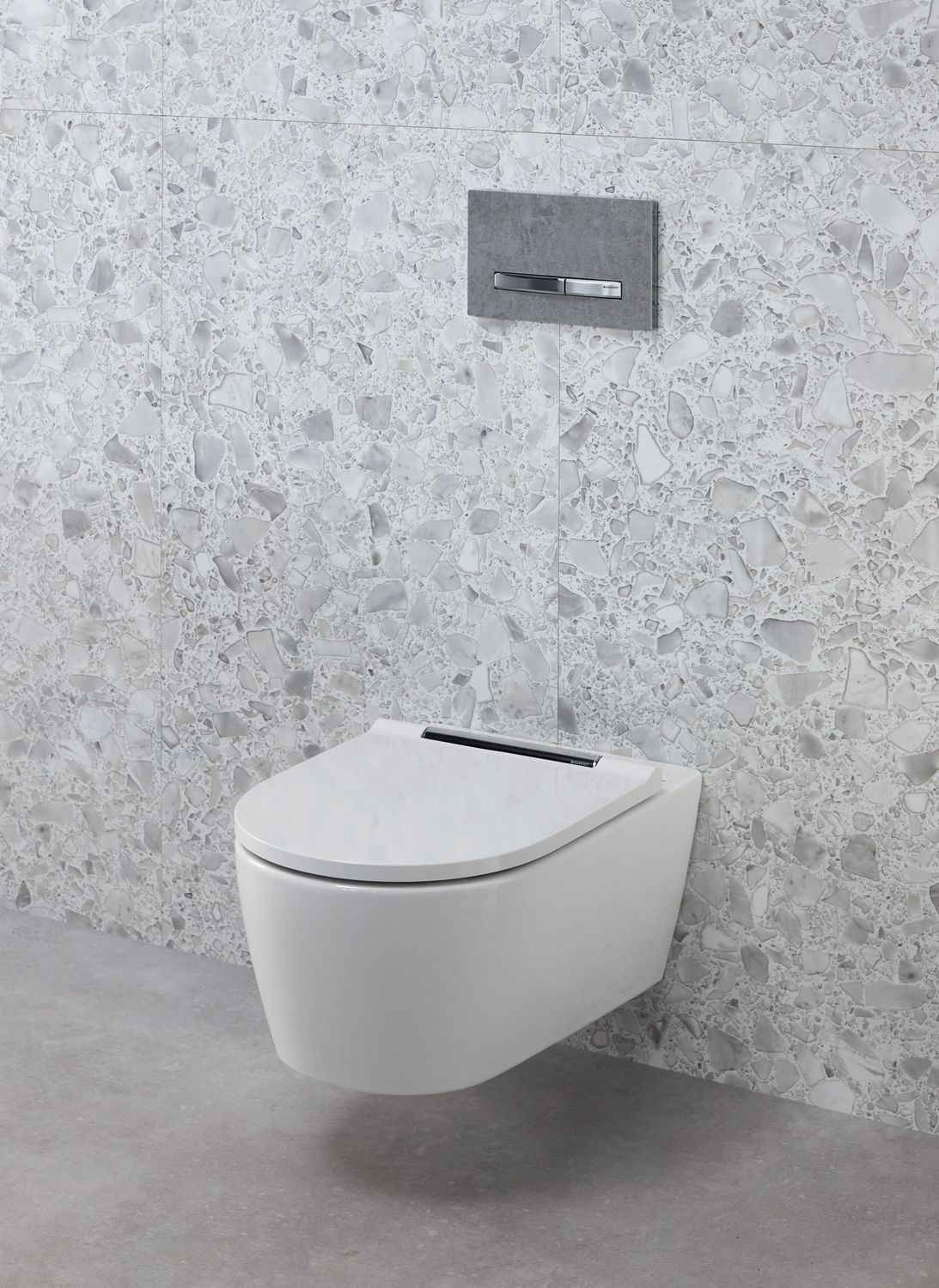 Geberit One Wall-Hung Toilet Pack with TurboFlush KeraTect® Coating, Hidden Fixations, and Soft-Close Detachable Antibacterial Chrome Seat