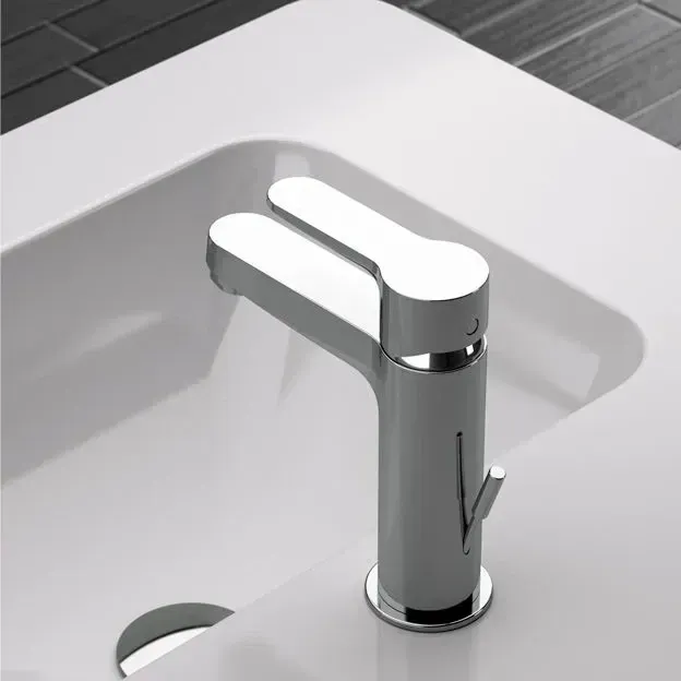 Mitigeur de lavabo Remer Winner 100 en laiton chromé avec tirette et vidage — vue 4