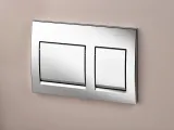 Plaque de commande Geberit Alpha25 carrée chromée, double bouton, finition brillante, fixation murale, design moderne.