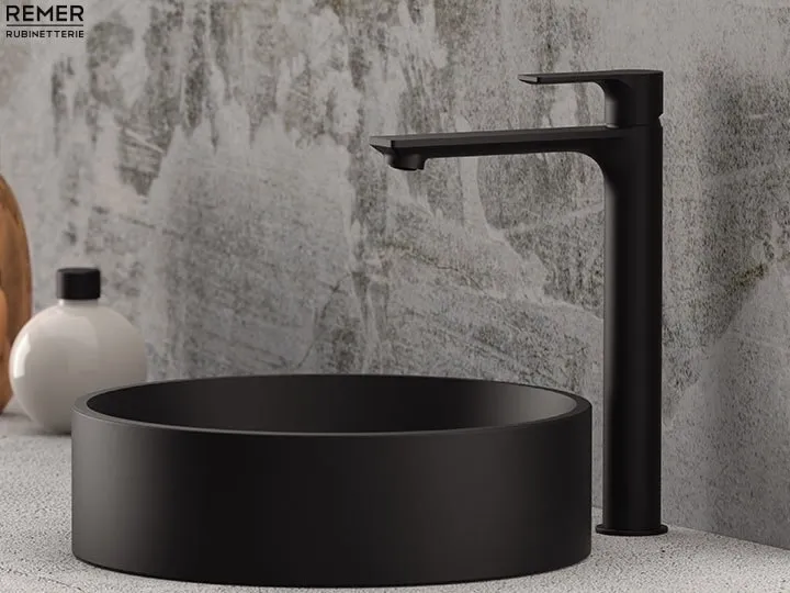 Faucet Remer Energy 240 with click-clack drain in matte black brass