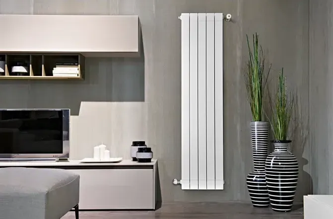 Elément de radiateur décoratif en aluminium moulé Fondital GARDA S (entraxe 160 cm / épaisseur 9 cm)