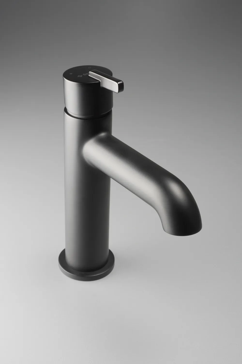 Mitigeur de lavabo Deante Silia 110 sans bonde en noir mat — vue 3