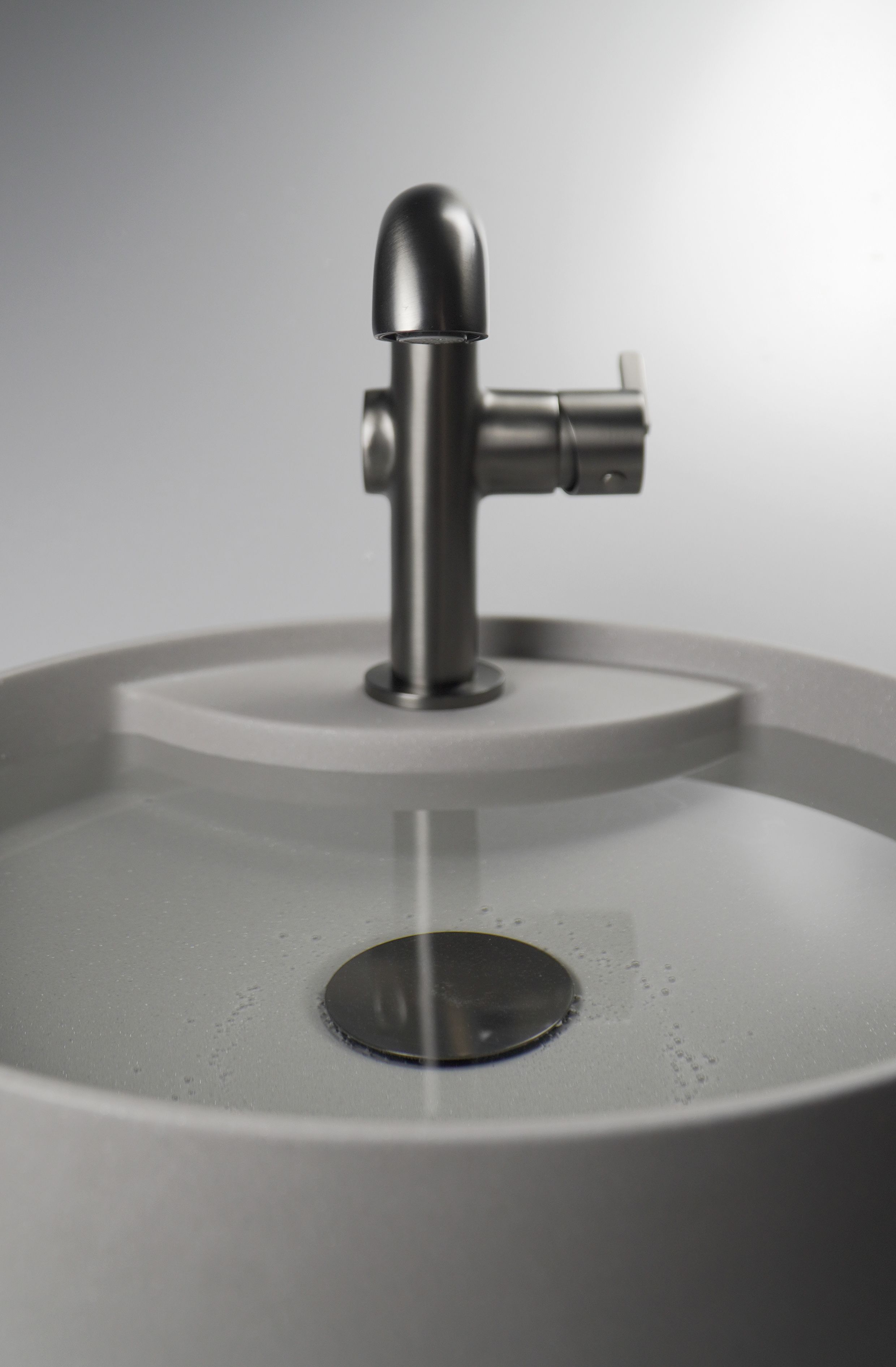 Bonde de lavabo Deante click-clac en titane - vue 7