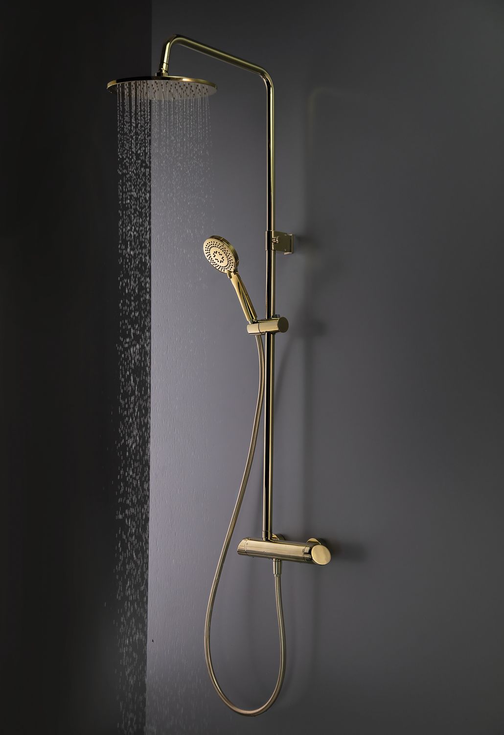 Colonne de douche Deante Arnika 250 avec mitigeur thermostatique en PVD doré poli et douchette à main 3 jets — vue 2