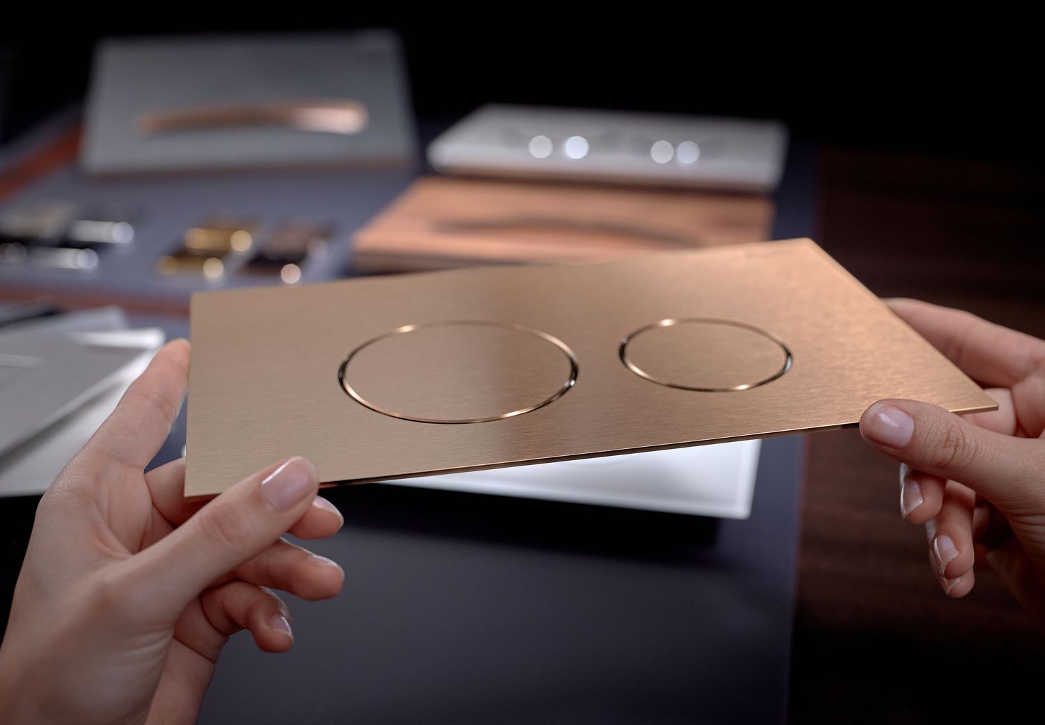 Geberit Sigma40 Flush Plate / Brushed Rose Gold