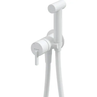 Douchette bidet blanche Deante Silia avec douchette et flexible de 120 cm, encastrée au mur.