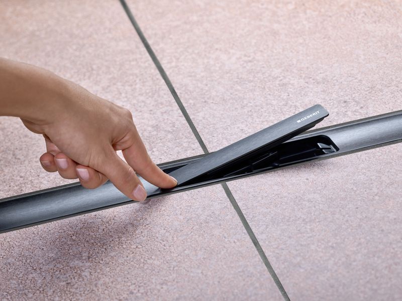 Set de finition Geberit CleanLine30 - Noir mat - Longueur 30 - 90 cm