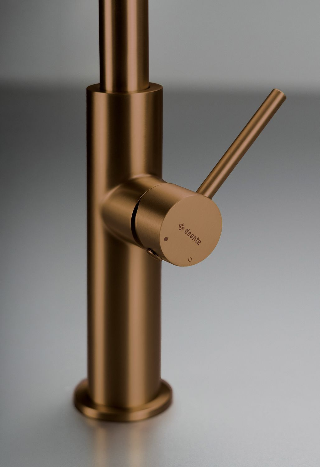 Mitigeur de cuisine Deante Evora 200 mm en PVD bronze brossé — vue 5