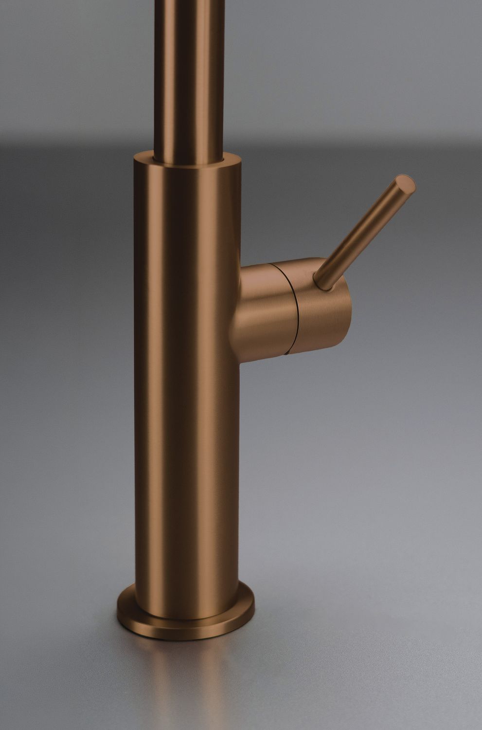Mitigeur de cuisine Deante Evora 200 mm en PVD bronze brossé — vue 4