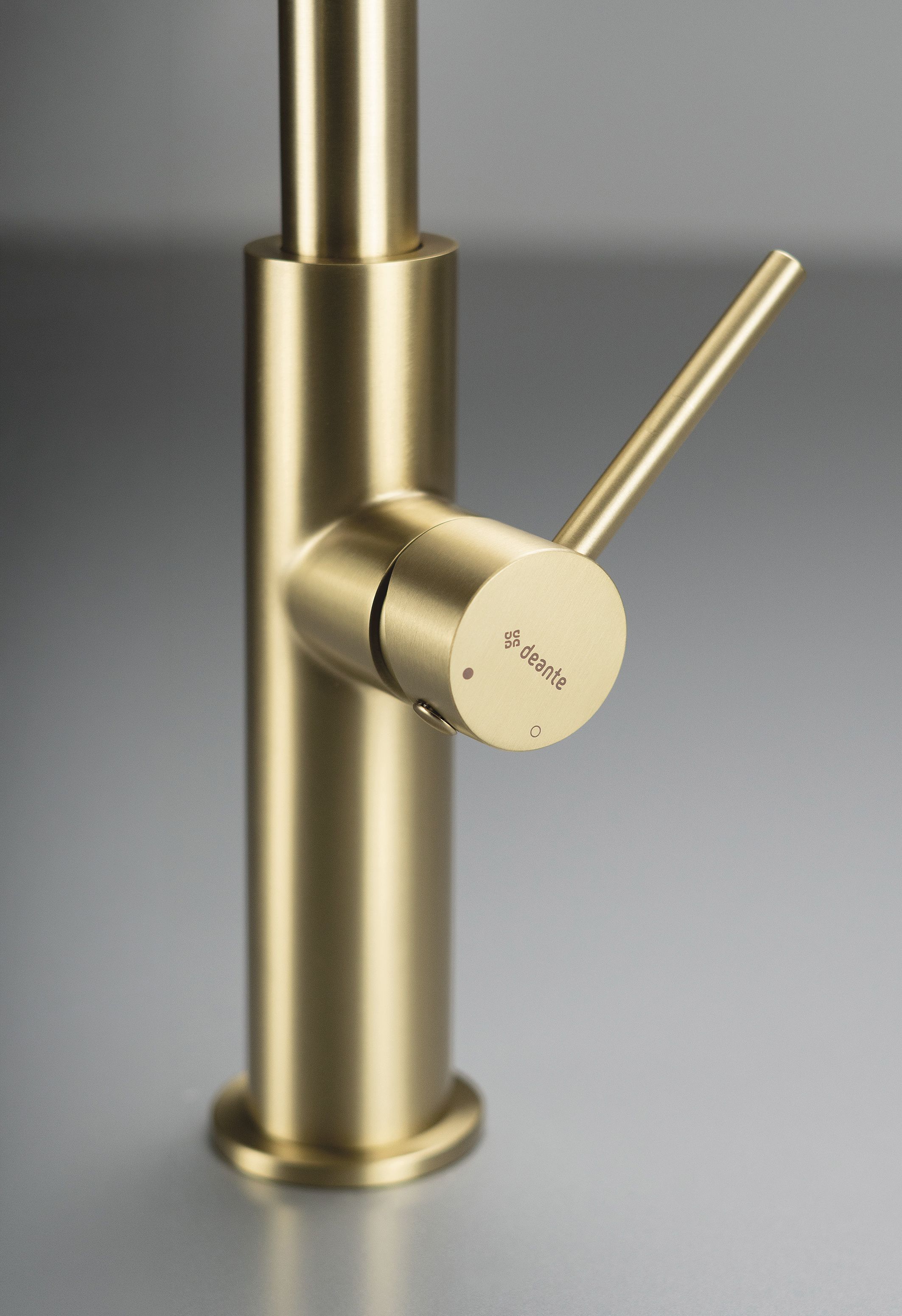 Mitigeur de cuisine Deante Evora 200 mm en PVD or brossé - vue 4