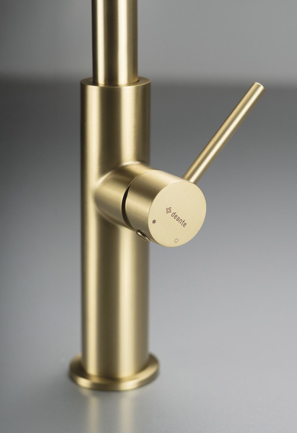 Mitigeur de cuisine Deante Evora 200 mm en PVD or brossé — vue 4