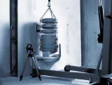Cadre de support de toilette mural Geberit Combifix Sigma 12cm avec acier thermolaqué et quatre clips de fixation.