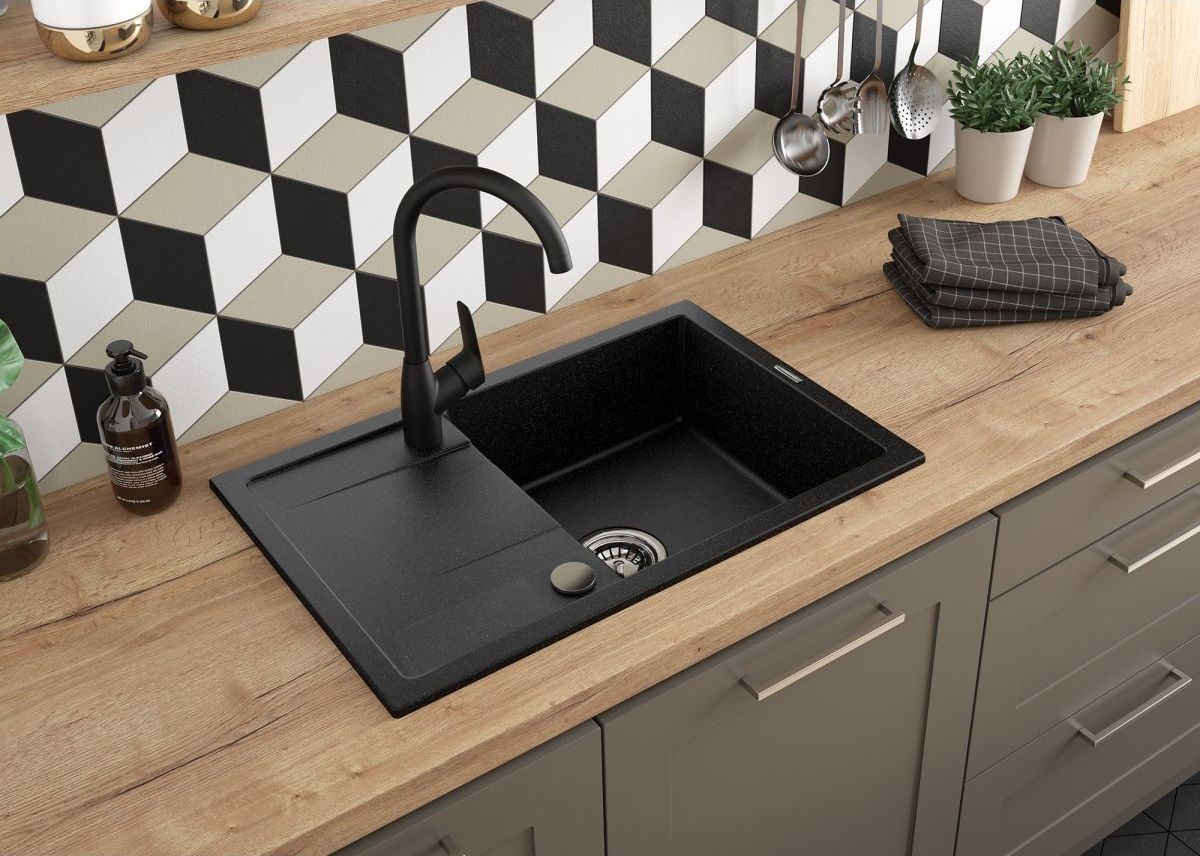Deante Boro 340 Kitchen Mixer in Matte Black