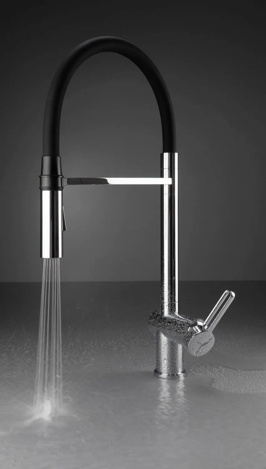 Deante Magnetic Kitchen Mixer with Pull-Out Spray in Chrome / Matte Black, 2 Jets