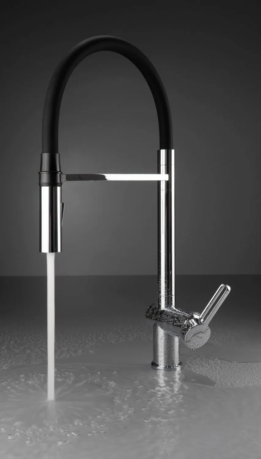 Mitigeur de cuisine Deante Magnetic avec douchette extractible en chromé / noir mat 2 jets — vue 3