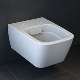 Cuvette suspendue Geberit iCon Square carénée Rimfree avec fixations cachées (sans abattant)
