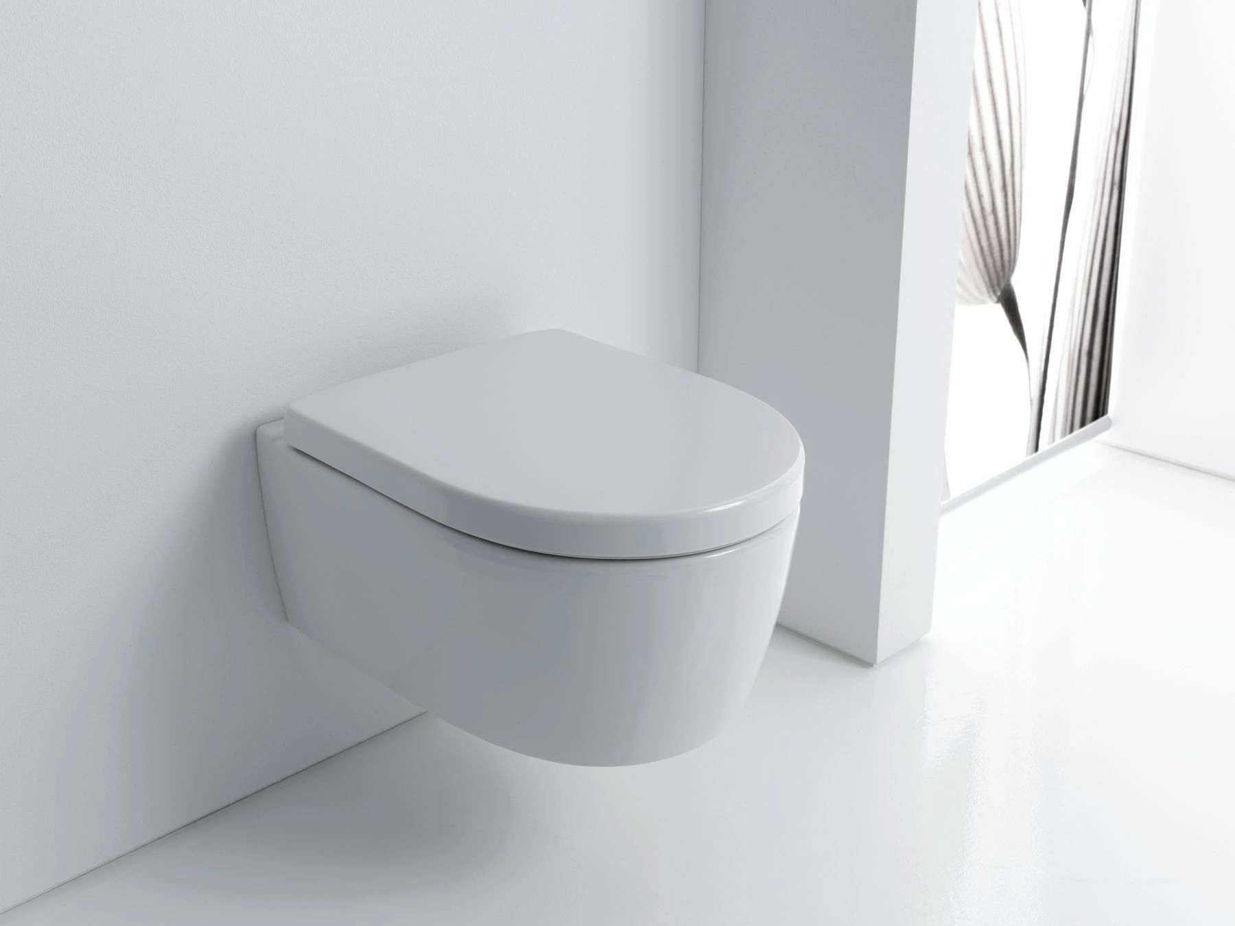 Cuvette suspendue Geberit iCon ronde carénée Rimfree avec fixations cachées (sans abattant)