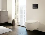 Toilettes suspendues Geberit iCon avec technologie sans bride et fixations invisibles, couleur blanche, design moderne.