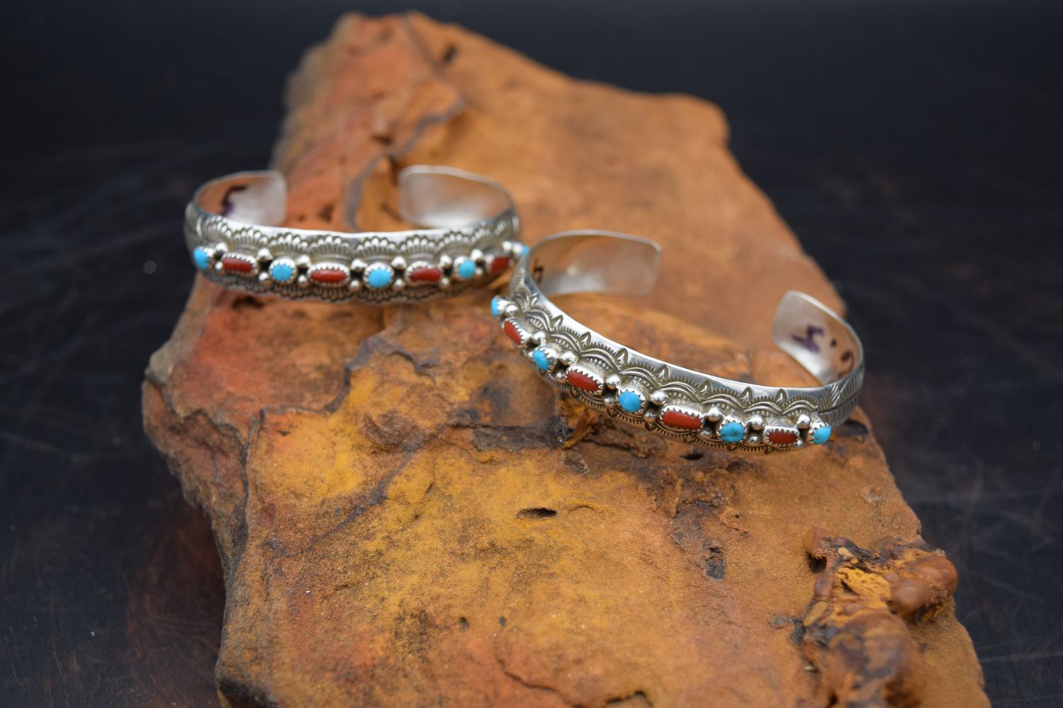 RED CORAL &amp; TURQUOISE CUFF [Size: 6.5], Color: A | Flower
