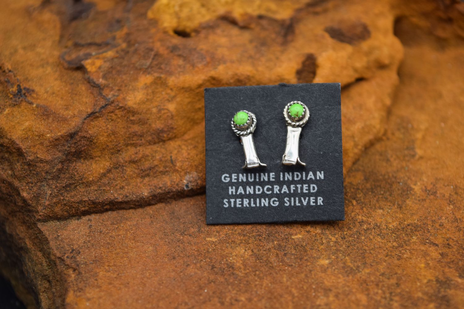GREEN SQUASH STUD EARRINGS