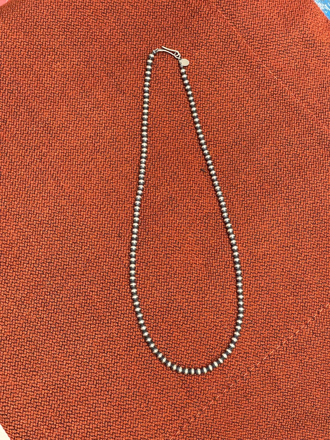 NAVAJO PEARL NECKLACE 4MM 18&quot;