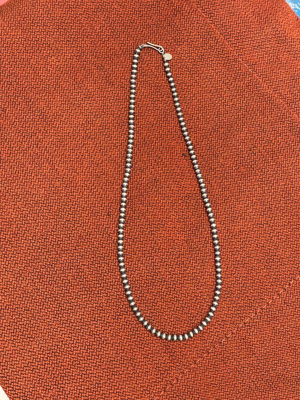 NAVAJO PEARL NECKLACE 4MM 18&quot;