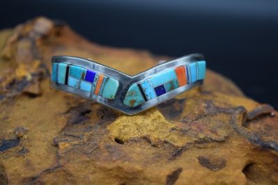 MULTI-STONE SWEATER CUFF  (Size: 6.5)