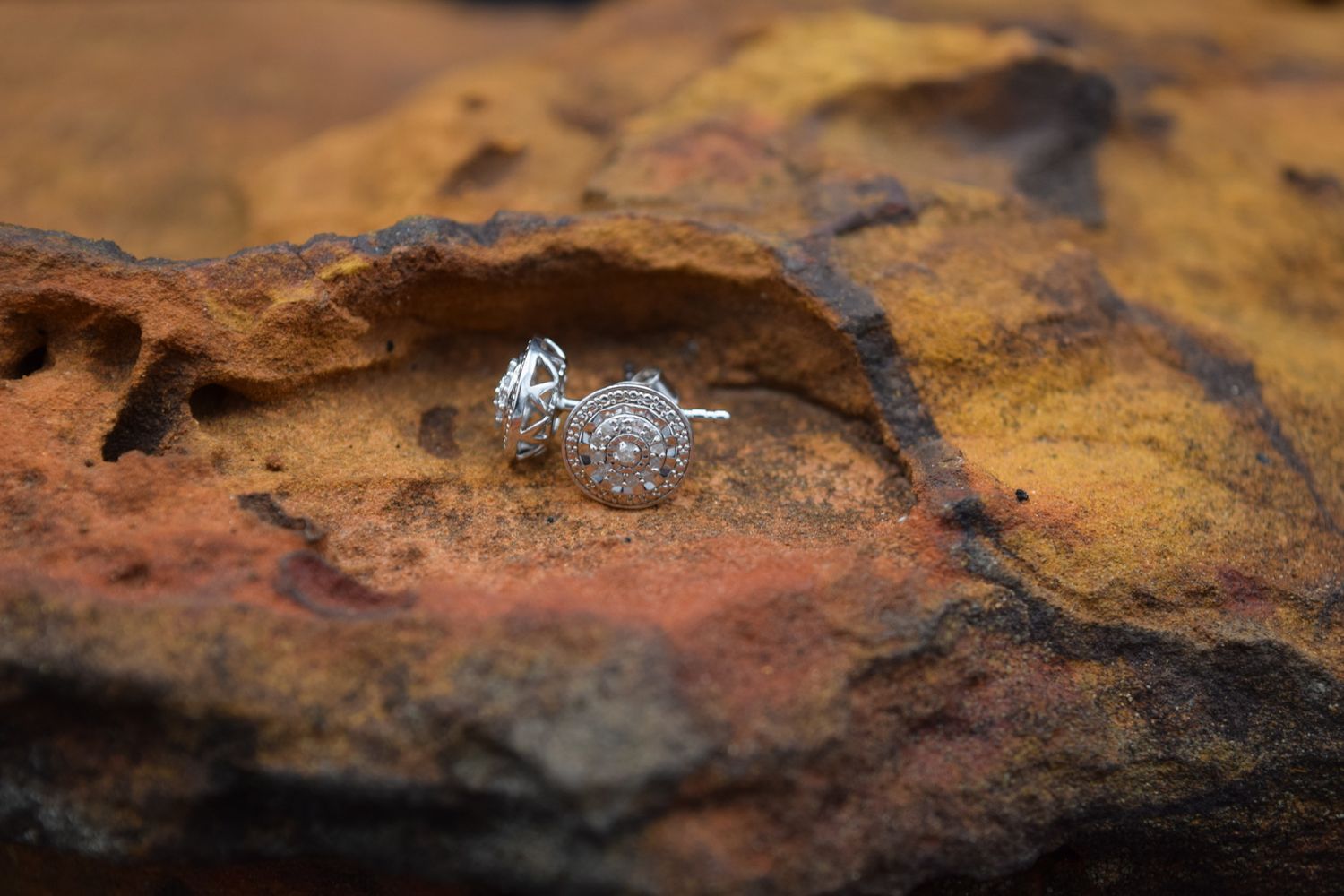 DIAMOND POST EARRINGS