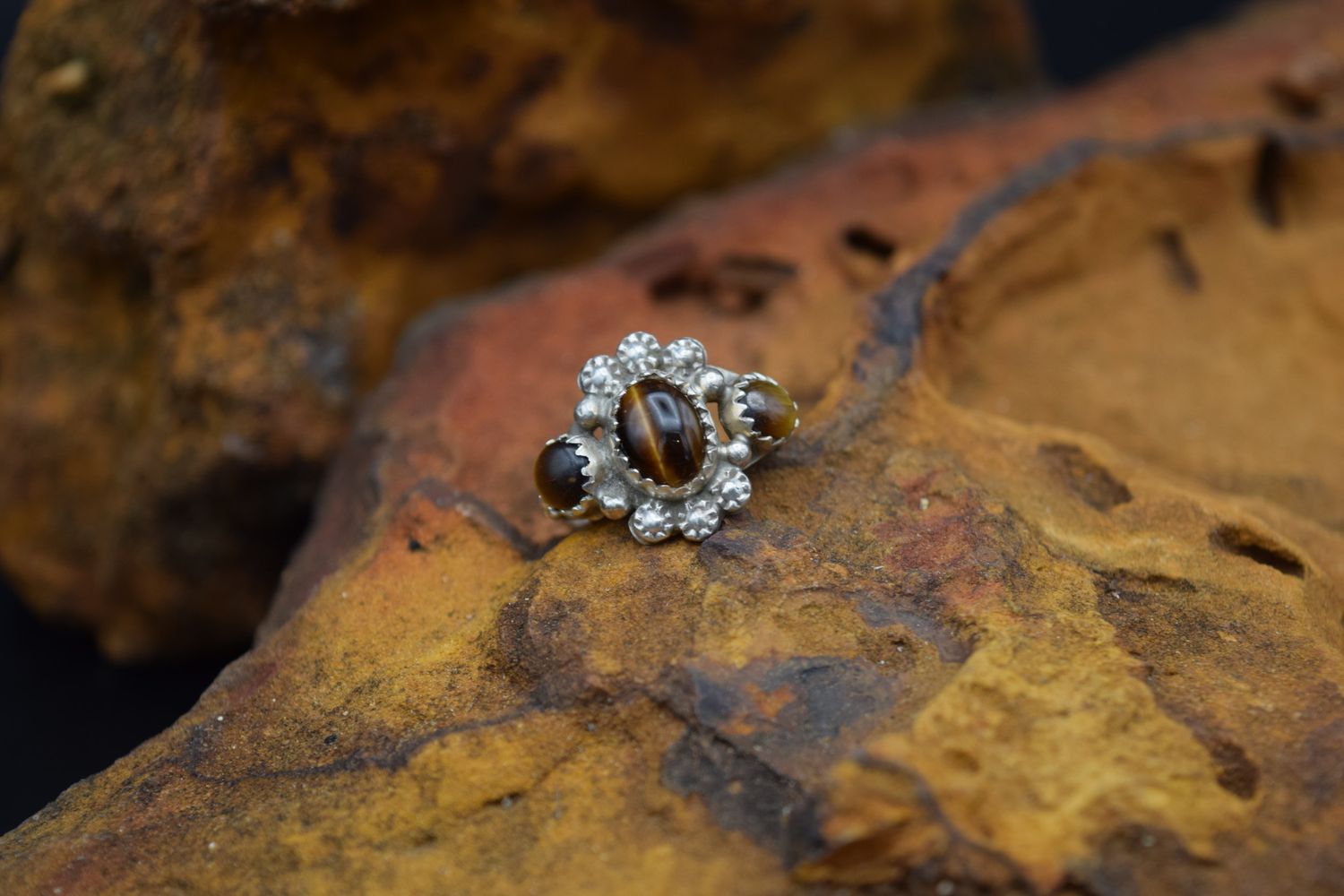 TIGER EYE RING (Size: 6.5)