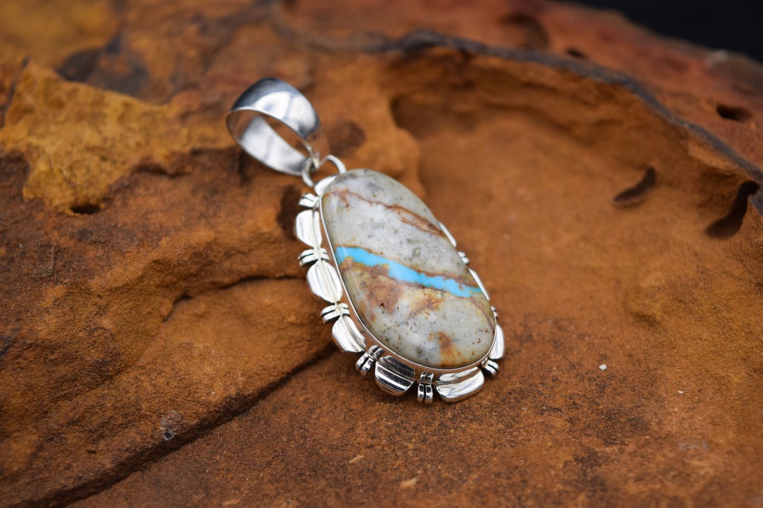 BLUE RIBBON PENDANT