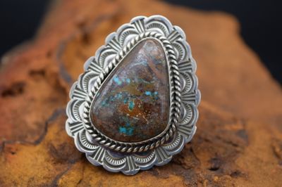 ARNOLD BLACKGOAT ROYSTON RIBBON RING (Size: Adjustable)