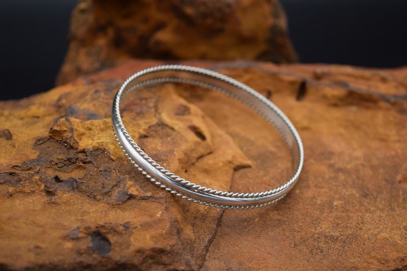 SILVER BANGLE