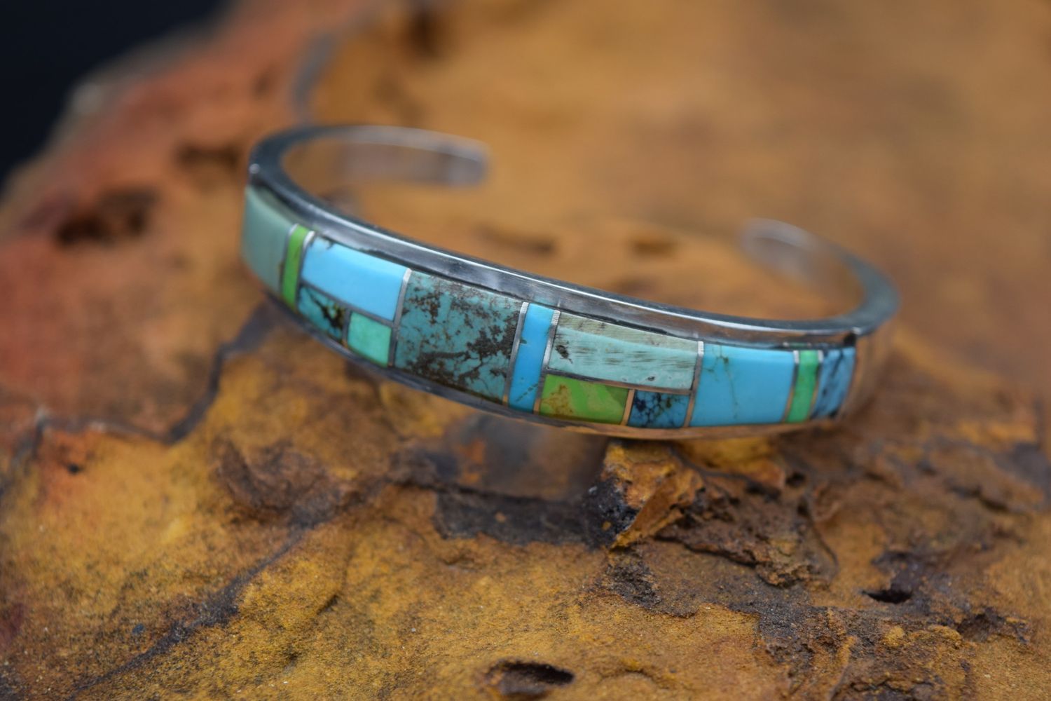 GREEN BLUE TURQOISE INLAY CUFF (Size: 6)