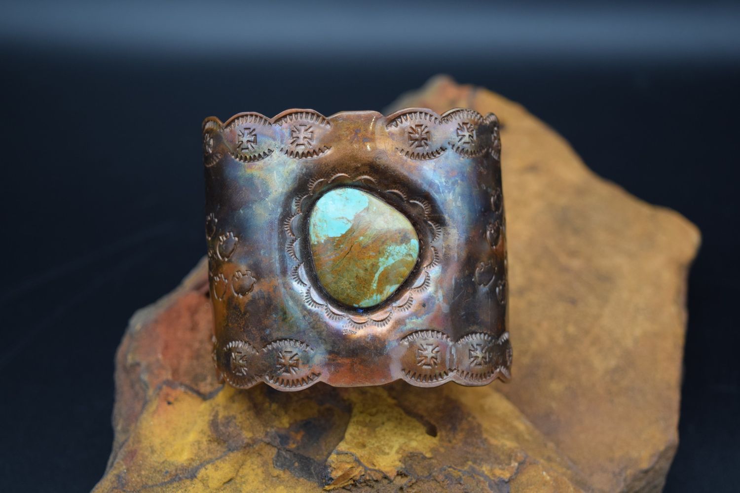 VINTAGE COPPER CUFF