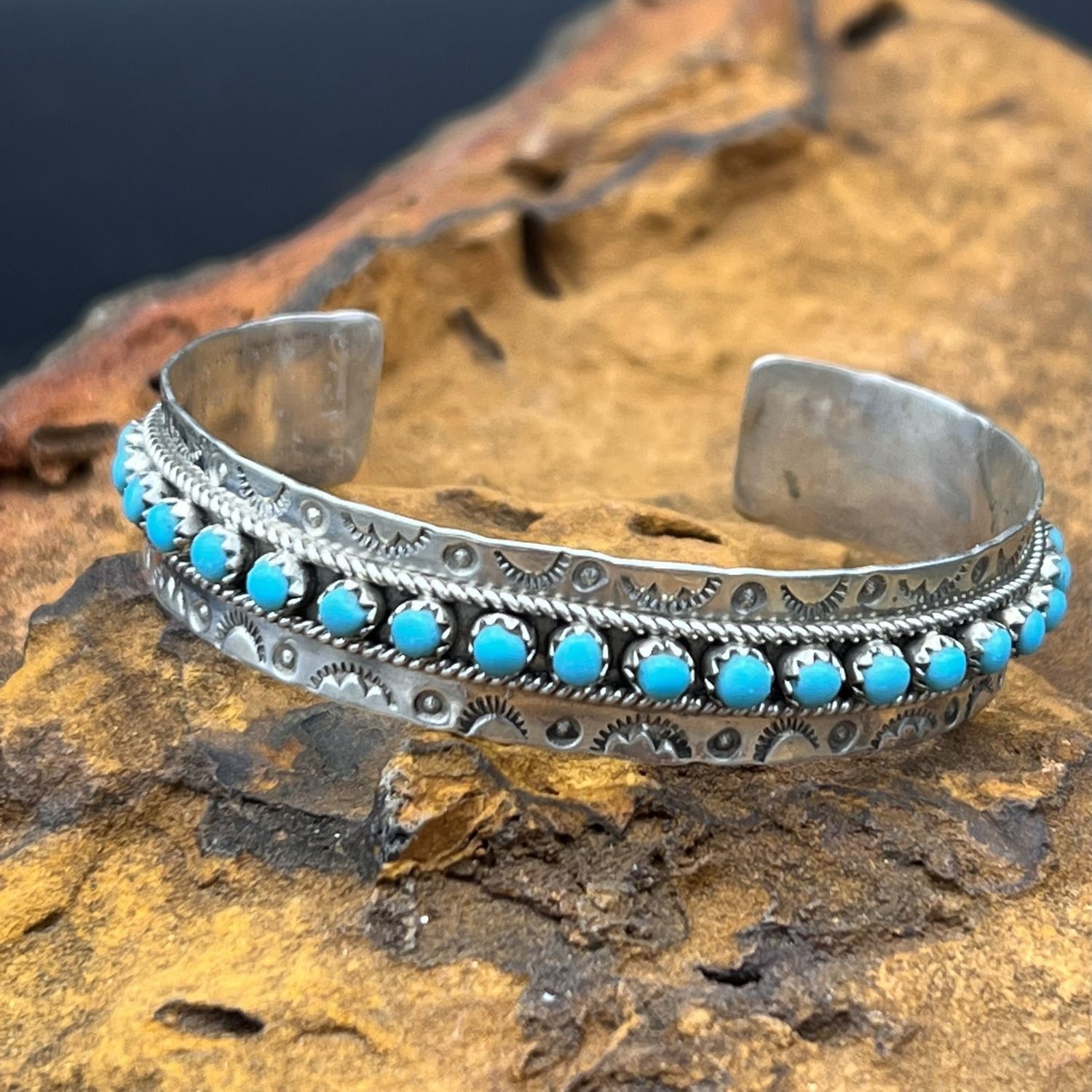 SLEEPING BEAUTY STACKER CUFF  [6&quot;]