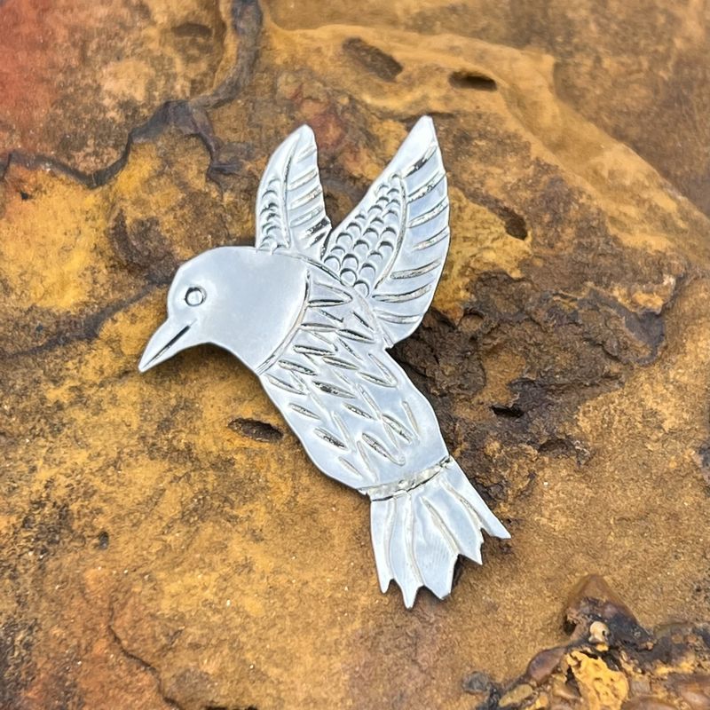HUMMINGBIRD PIN