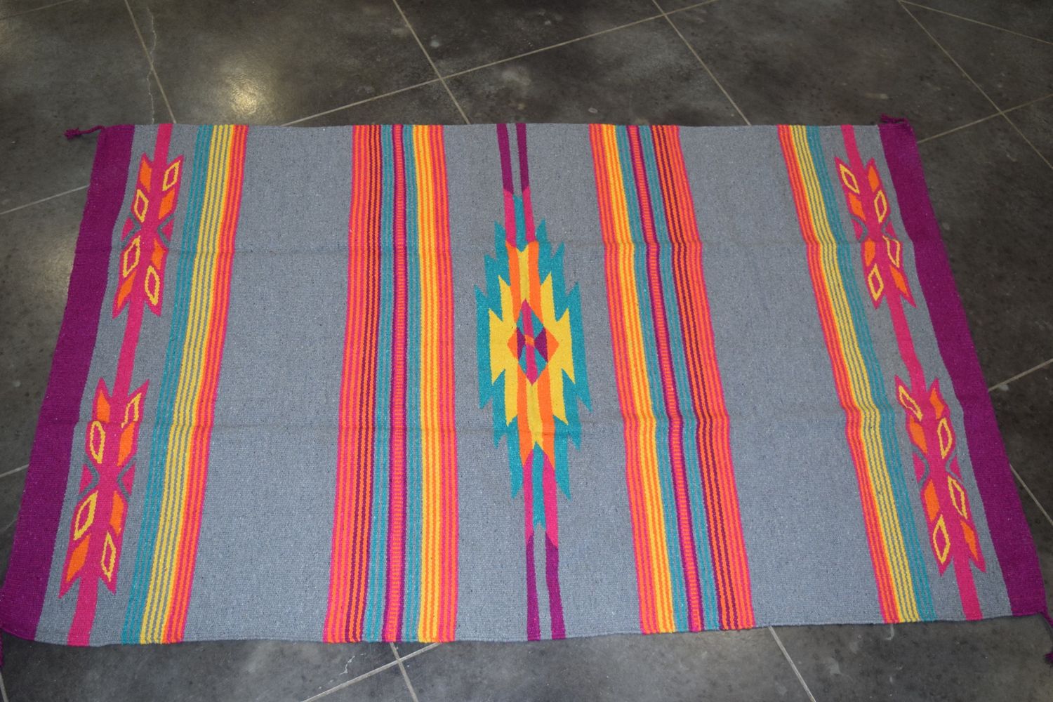 4&#39; x 6&#39; Cantina Rug [Gray]