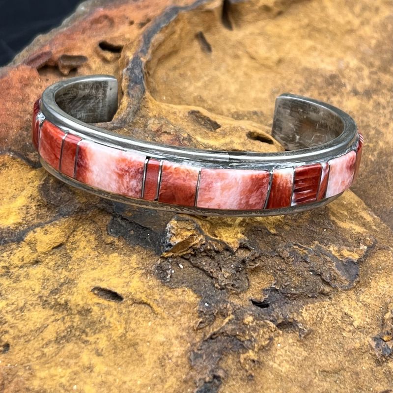 AVERY NORTON SPINY OYSTER CUFF